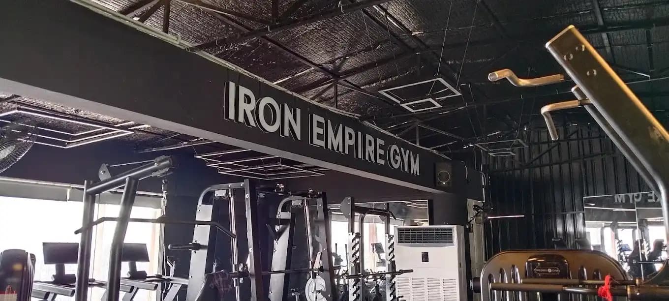 Iron empire gym by TRIKARA GROUP changing rooms