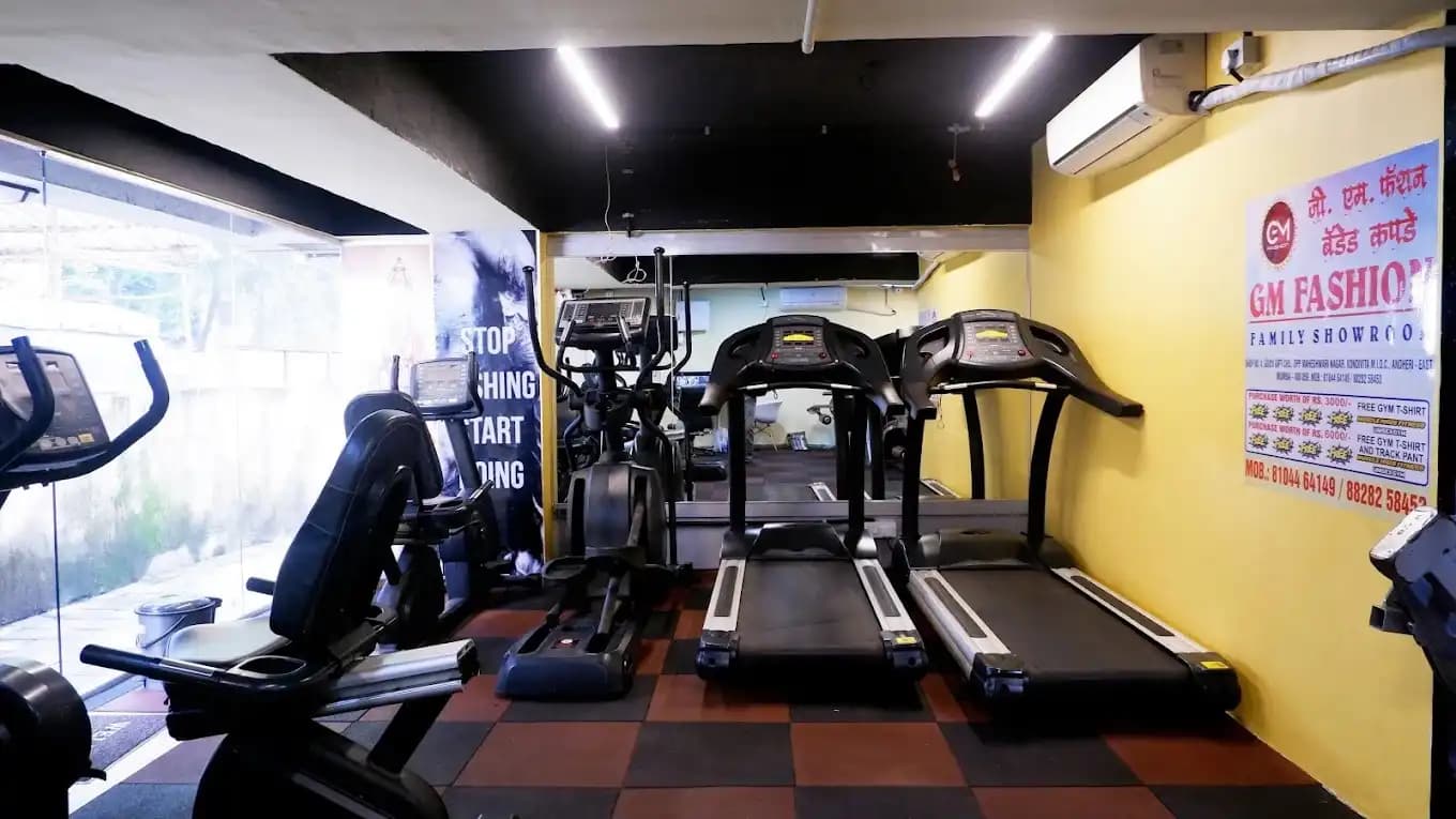 MUSCLE MADE FITNESS cardio deck
