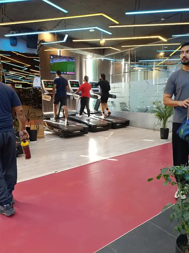 FitClass XP Ashok Vihar cardio deck