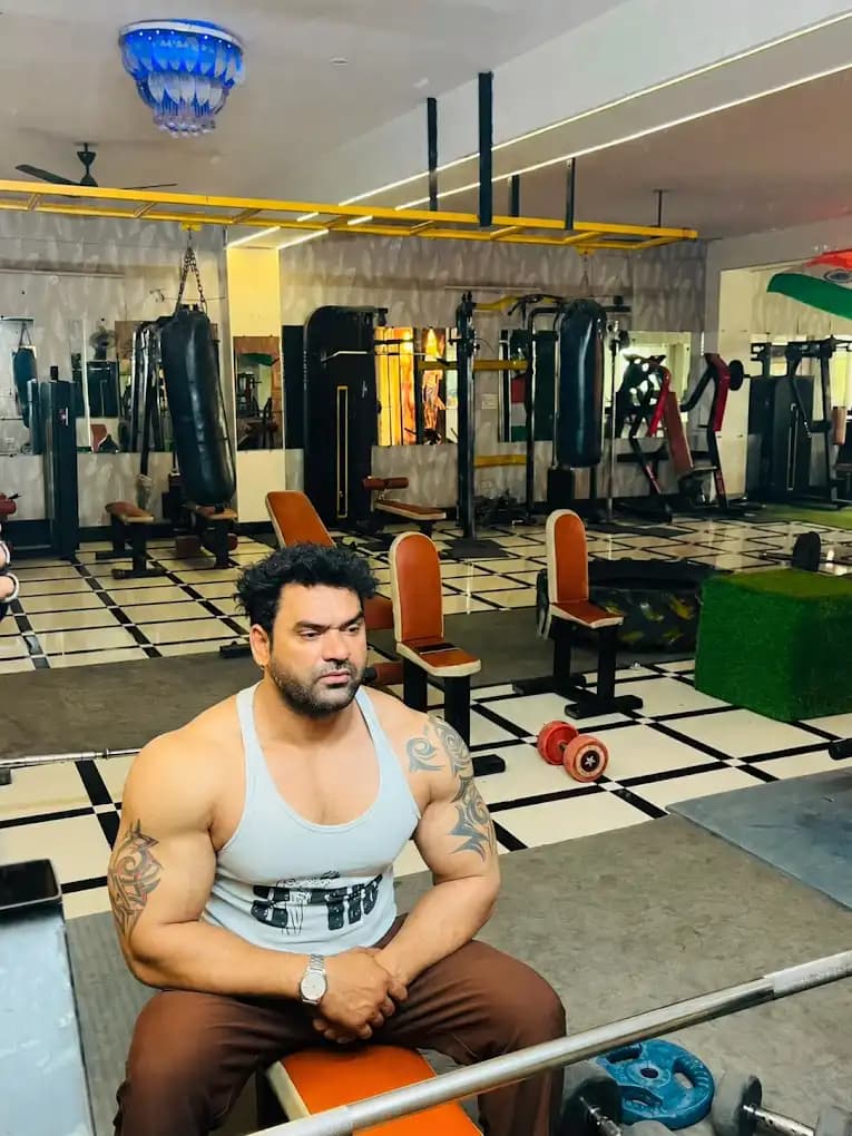 AK Fitness main floor