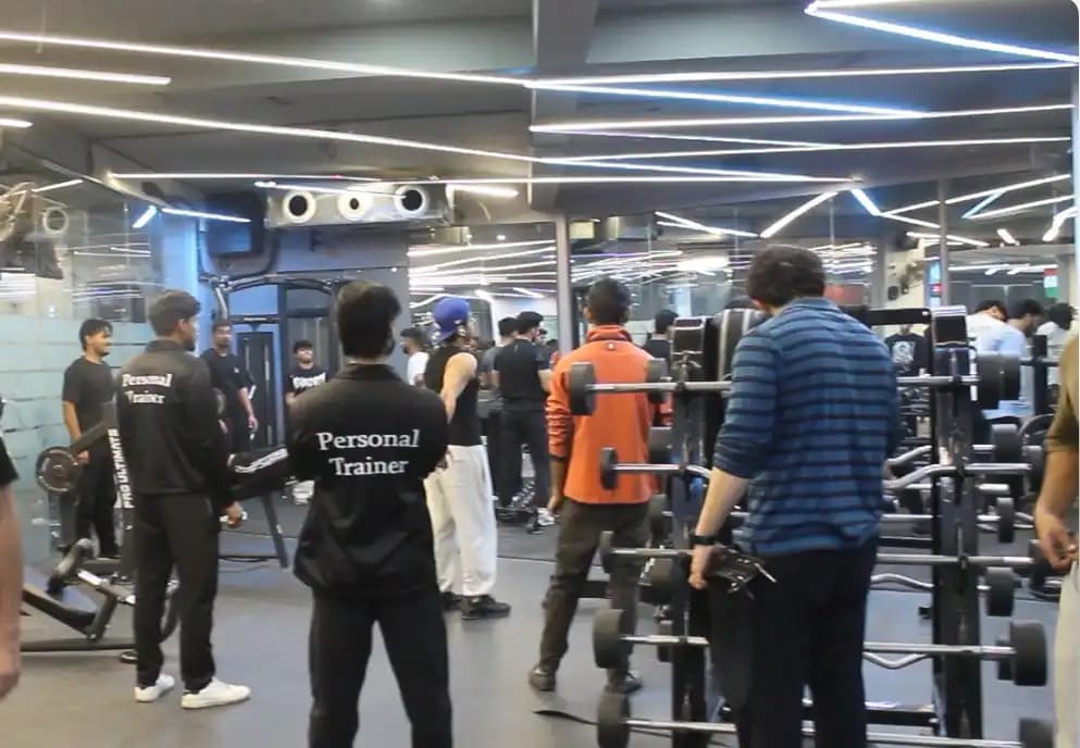 FitClass XP Ashok Vihar free weights