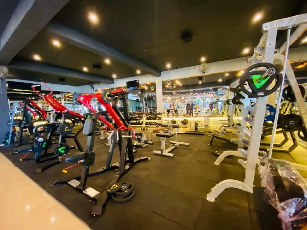 Addiction fitness factory premium gym changing rooms