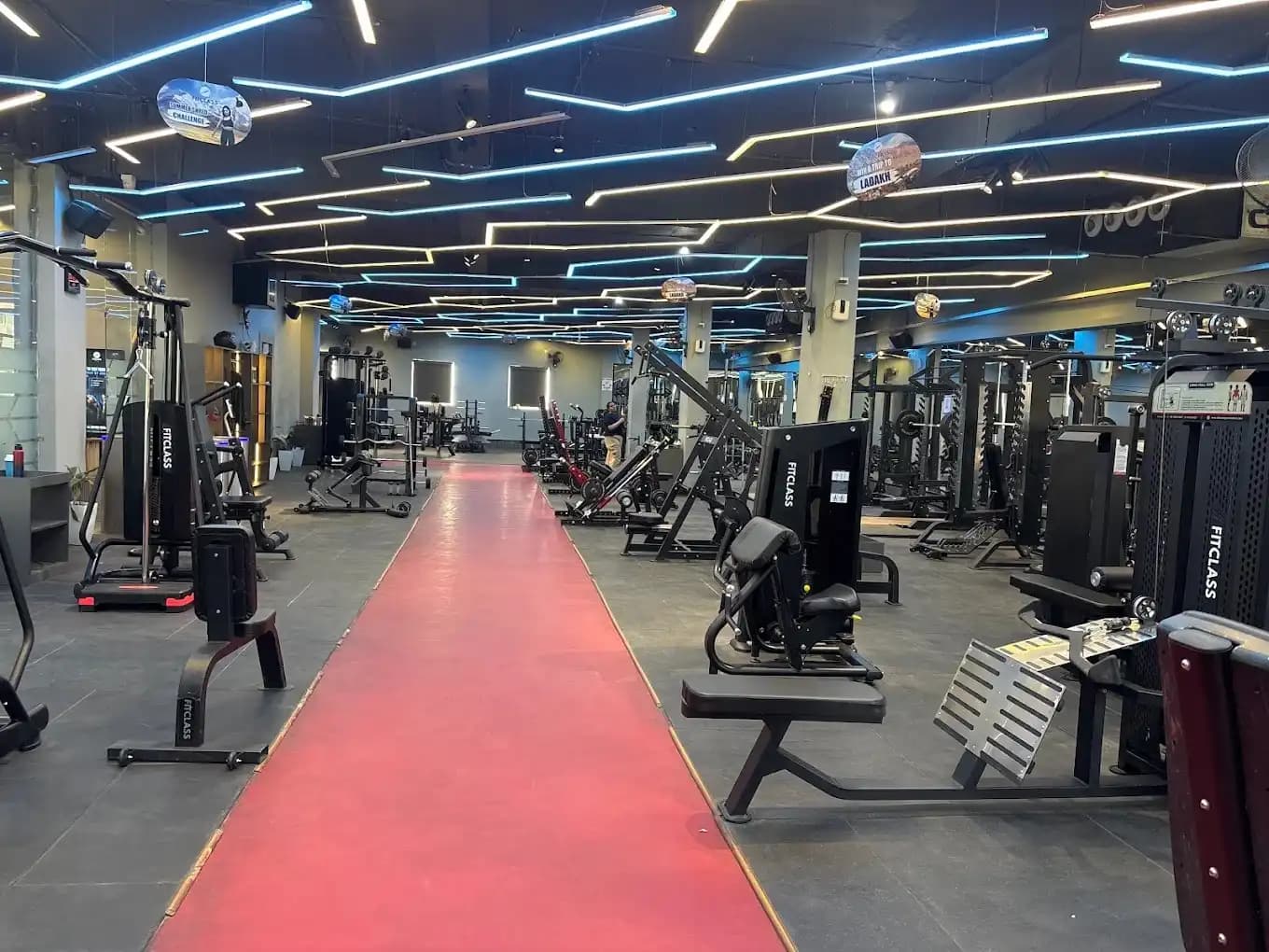 FitClass XP Sector 37C changing rooms
