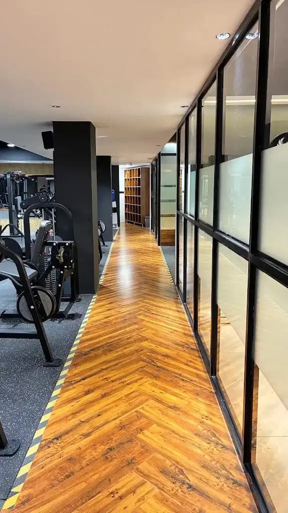 Phoenix Premium Gym Best Gym In Dehradun ICE BATH LUXURY AMENITIES cardio deck