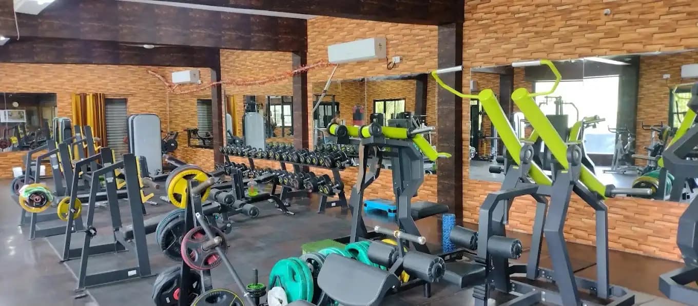 SQUAT Fitness Club Rajura training zone