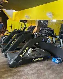 PB02 GYM changing rooms