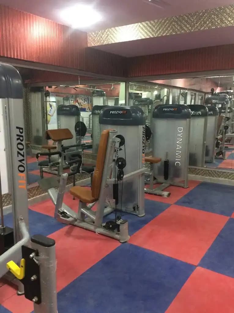 Noida Health Club main floor