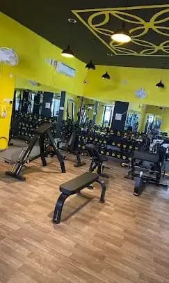 PB02 GYM cardio deck