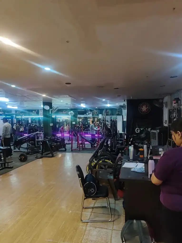Planet Fitness cardio deck