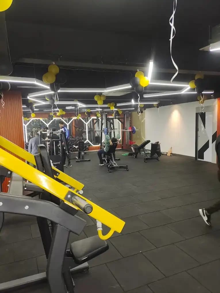 Oxygen Fitness Club changing rooms