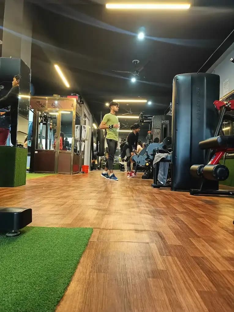 BMS FITNESS cardio deck
