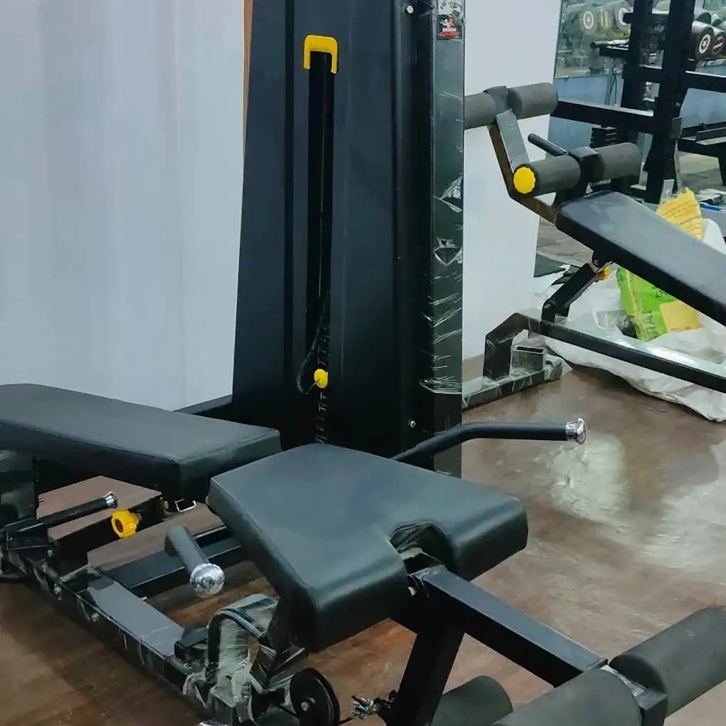 EQUINOX GYM changing rooms