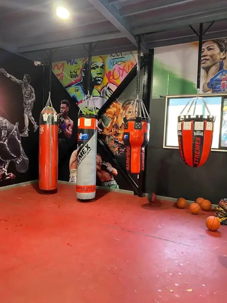 Shadow Box Top Boxing Coaching in Powai with Kickboxing MMA training zone
