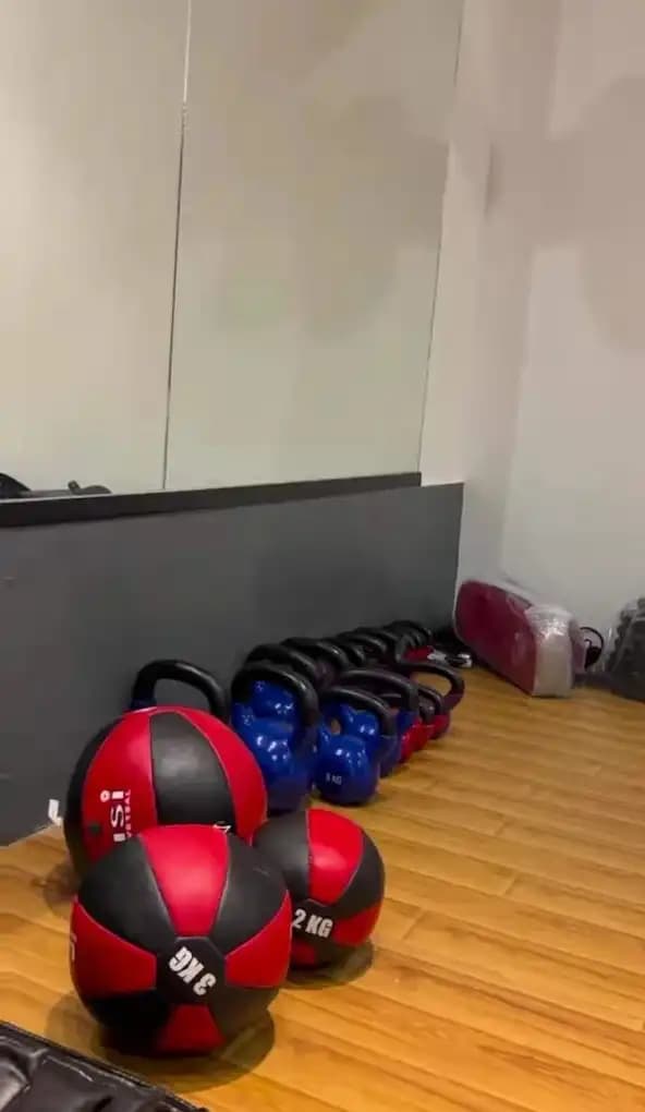 A Fit Nation India free weights